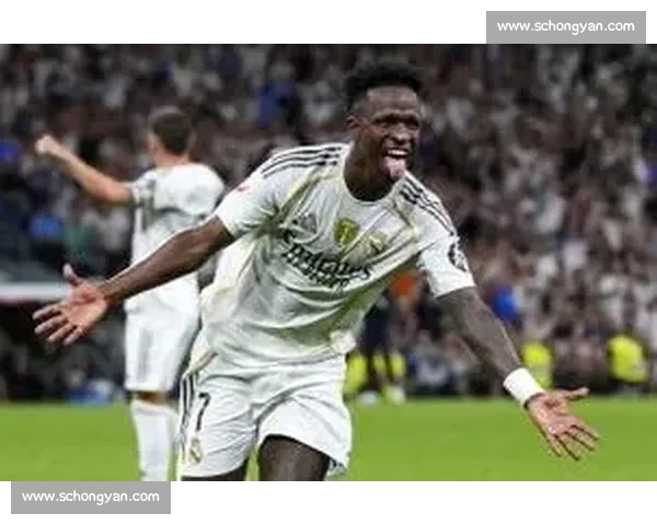 莫伦特斯怒批维尼修斯:皇马容不下无礼的天赋