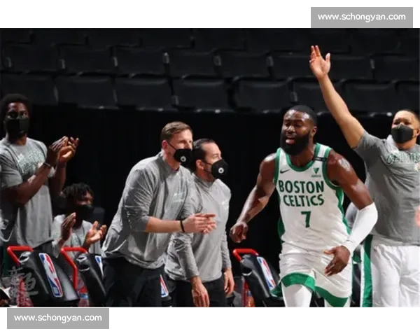 首战两极分化!探花 34+7 破纪录,弗拉格 13 中 4 遭碾压